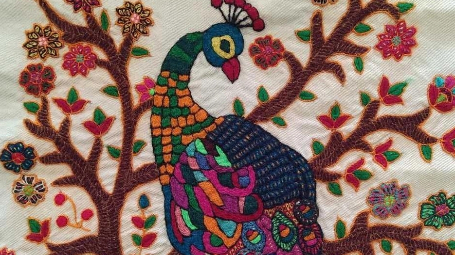 View the products and prices of Pate Kerman handicrafts