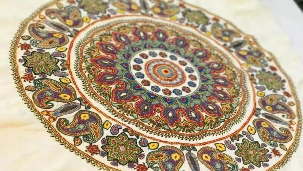 Direct purchase of Kerman watches and special table cloths Direct purchase of Kerman watches and special table cloths